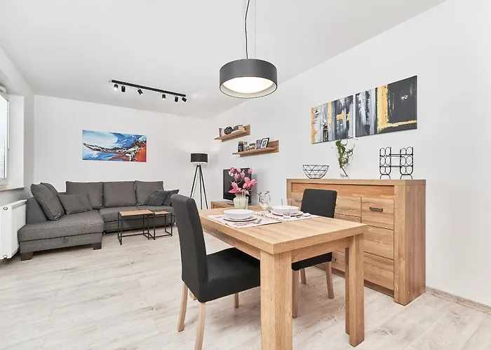 Exclusive Apartments Tęczowa by Renters