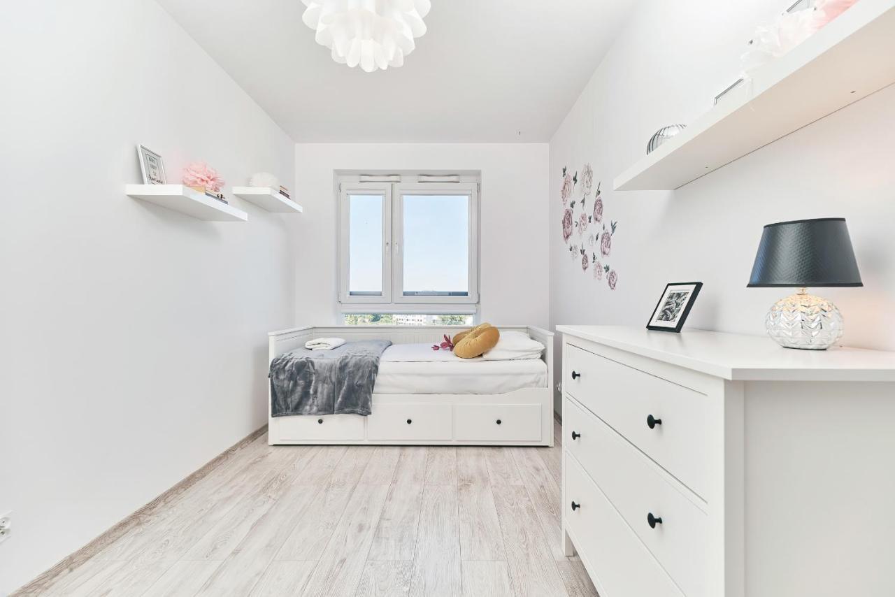 Exclusive Tęczowa By Renters Apartament