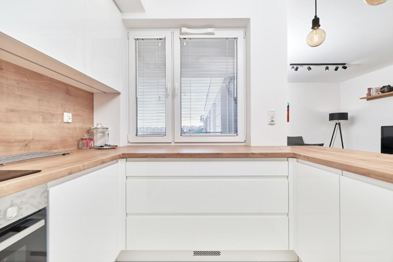 Apartment Exclusive Teczowa With Underground Parking By Renters