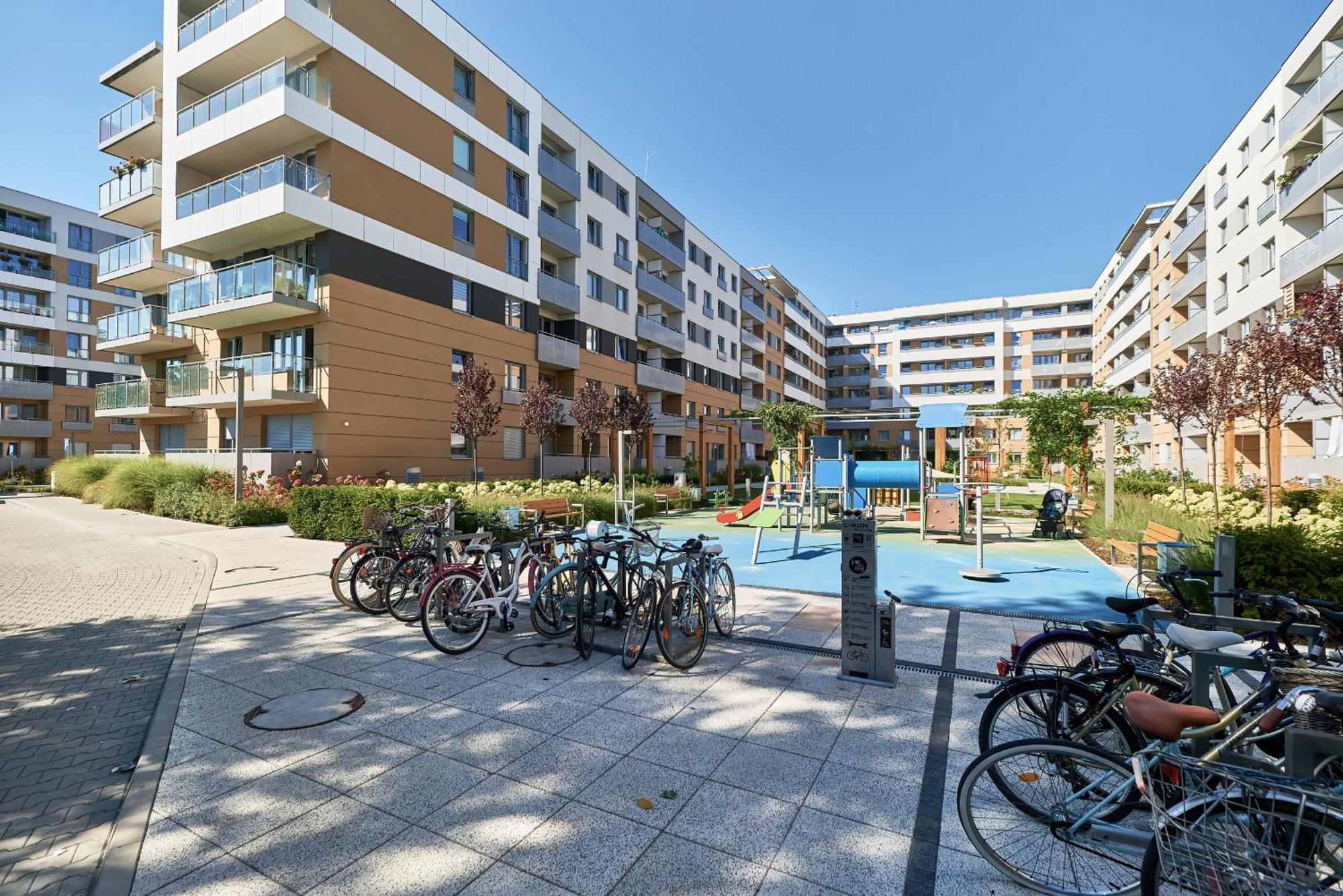 Exclusive Teczowa With Underground Parking By Renters