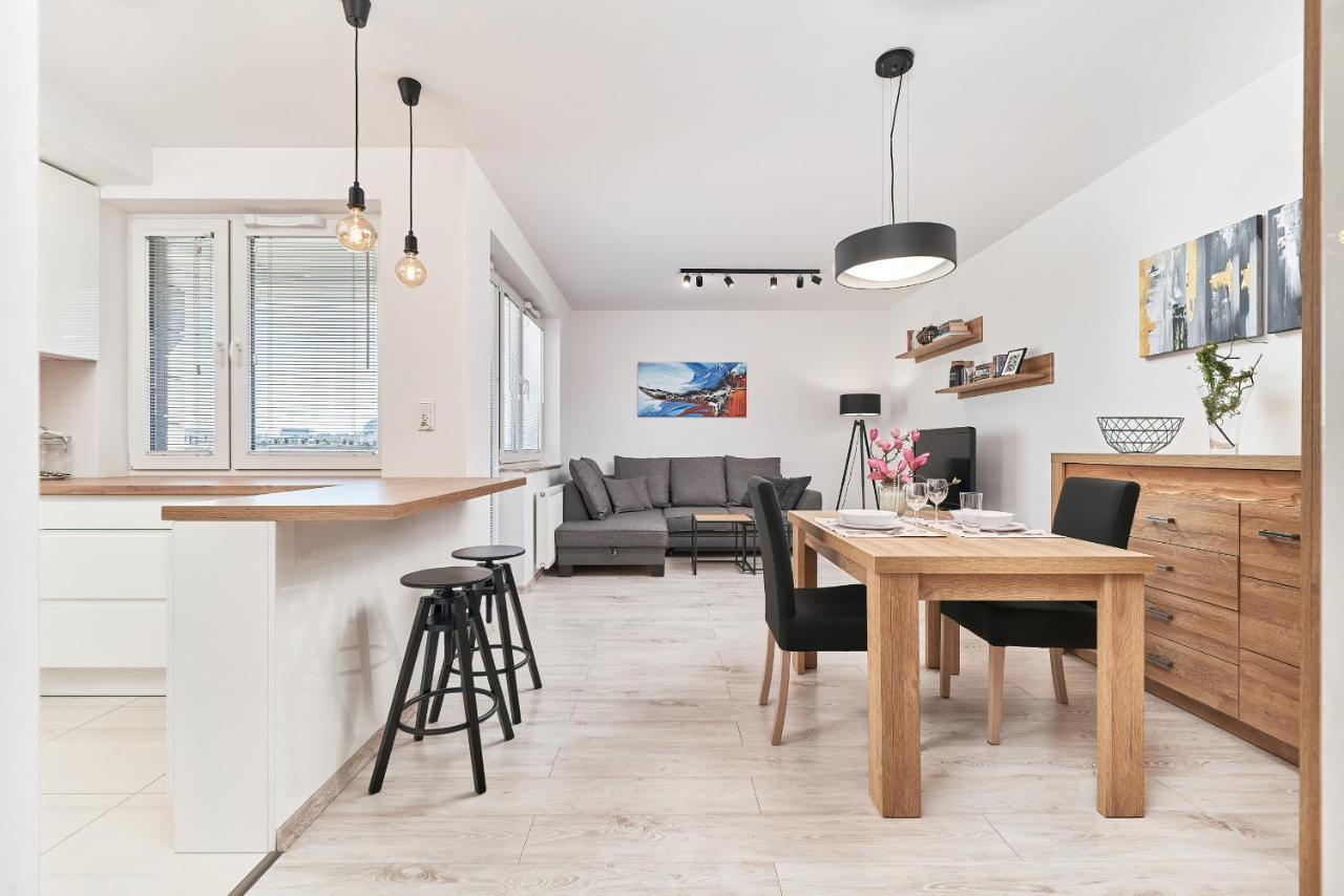 Exclusive Teczowa With Underground Parking By Renters Apartment *