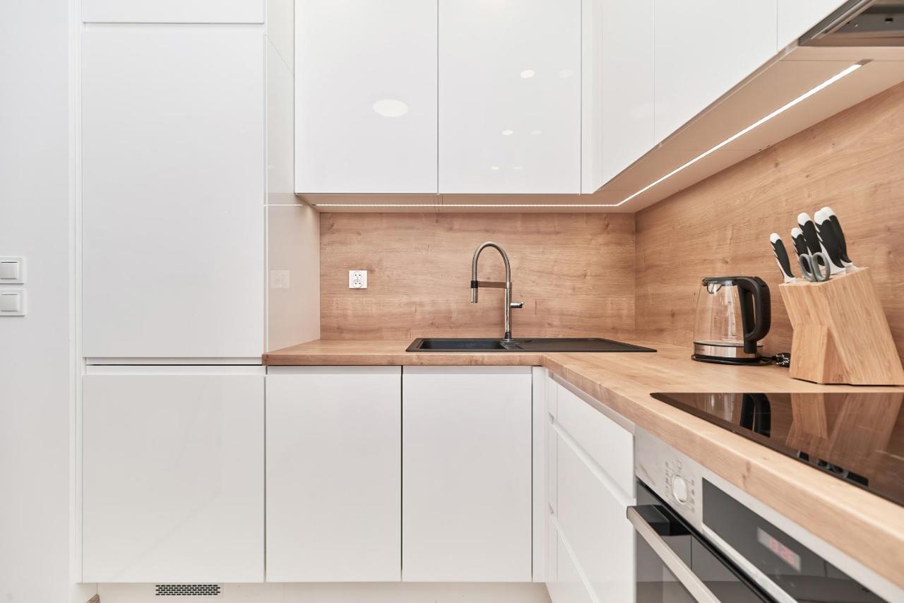 Apartamento Exclusive Teczowa With Underground Parking By Renters Breslavia