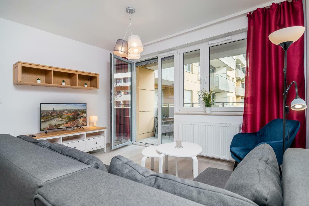 Exclusive Teczowa With Underground Parking By Renters * Breslavia