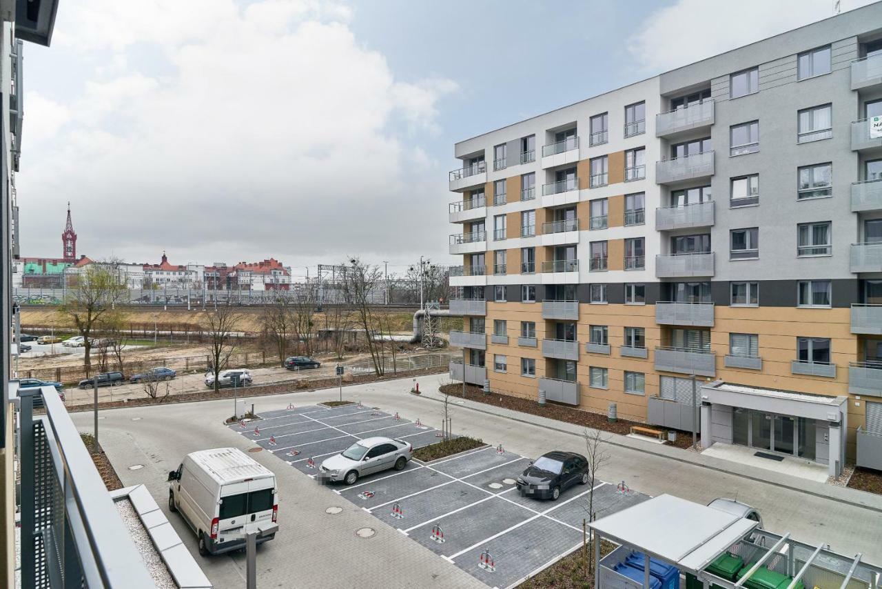 Exclusive Teczowa With Underground Parking By Renters Wroclaw